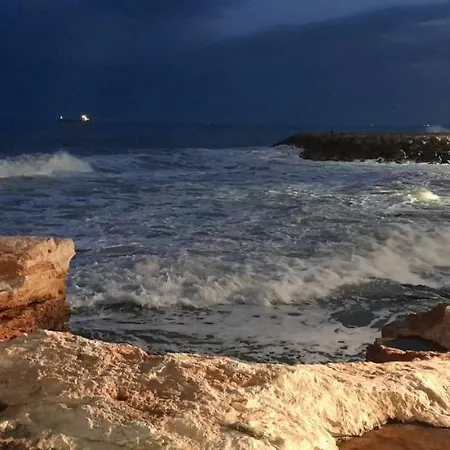 Locos With Balcony And Wi-fi * Torrevieja