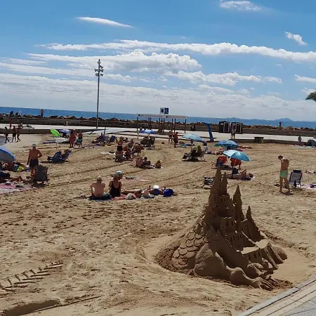 Locos With Balcony And Wi-fi * Torrevieja