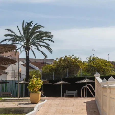 Lägenhet Locos With Balcony And Wi-fi Torrevieja