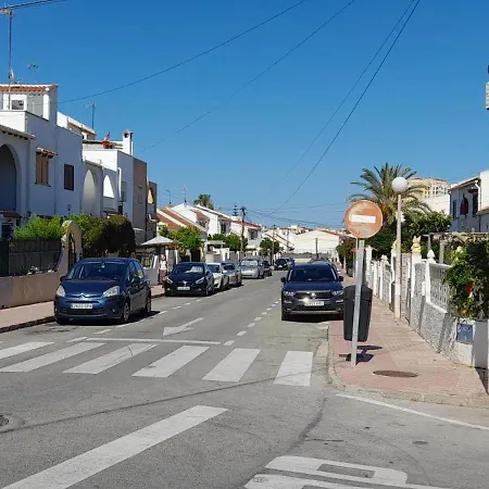 Locos With Balcony And Wi-fi * Torrevieja