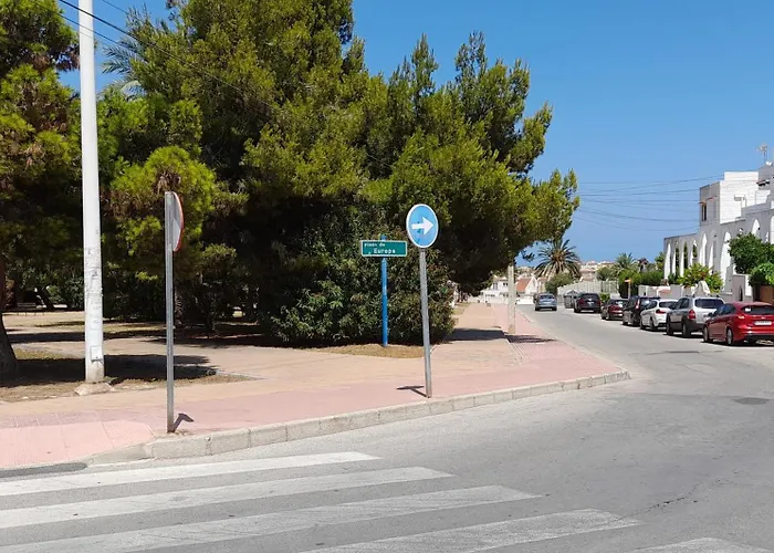 Locos With Balcony And Wi-fi Lägenhet Torrevieja