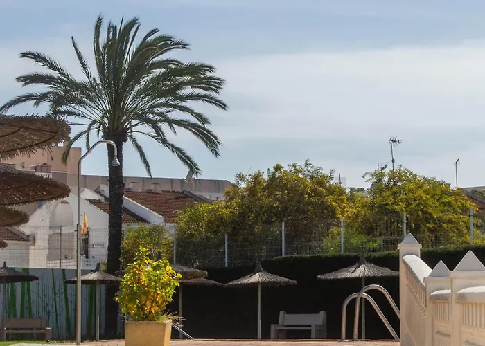 Lägenhet Locos With Balcony And Wi-fi Torrevieja